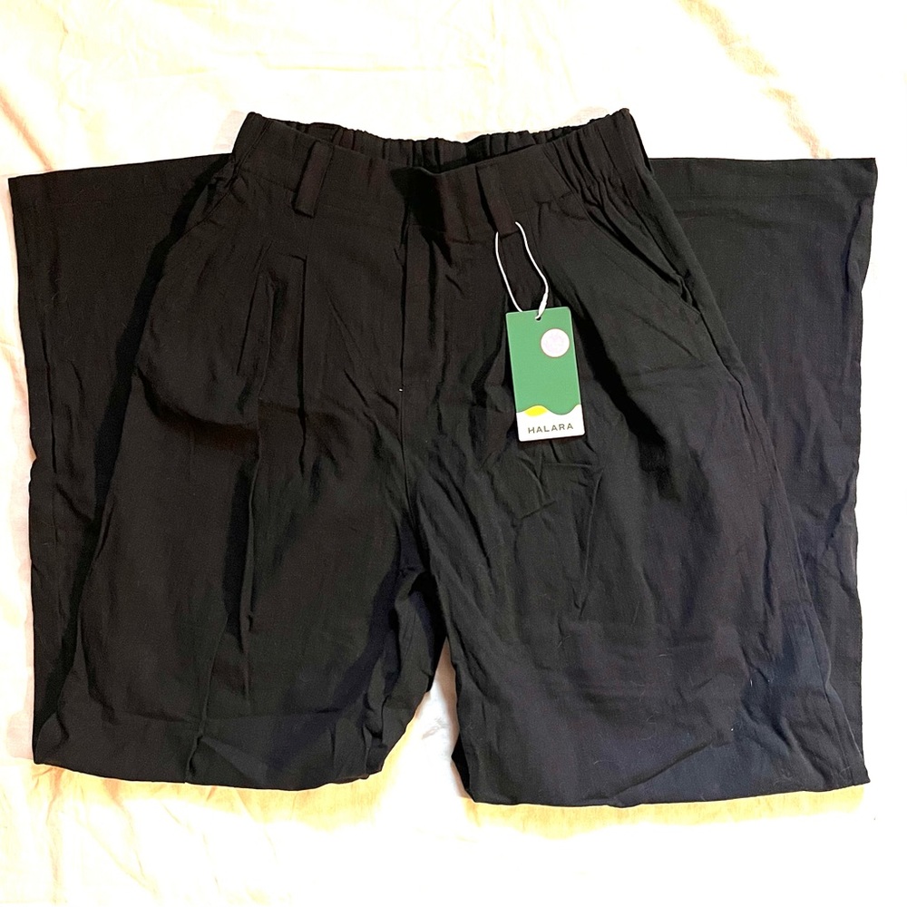 Halara wide-legged black cotton pants.  NWT